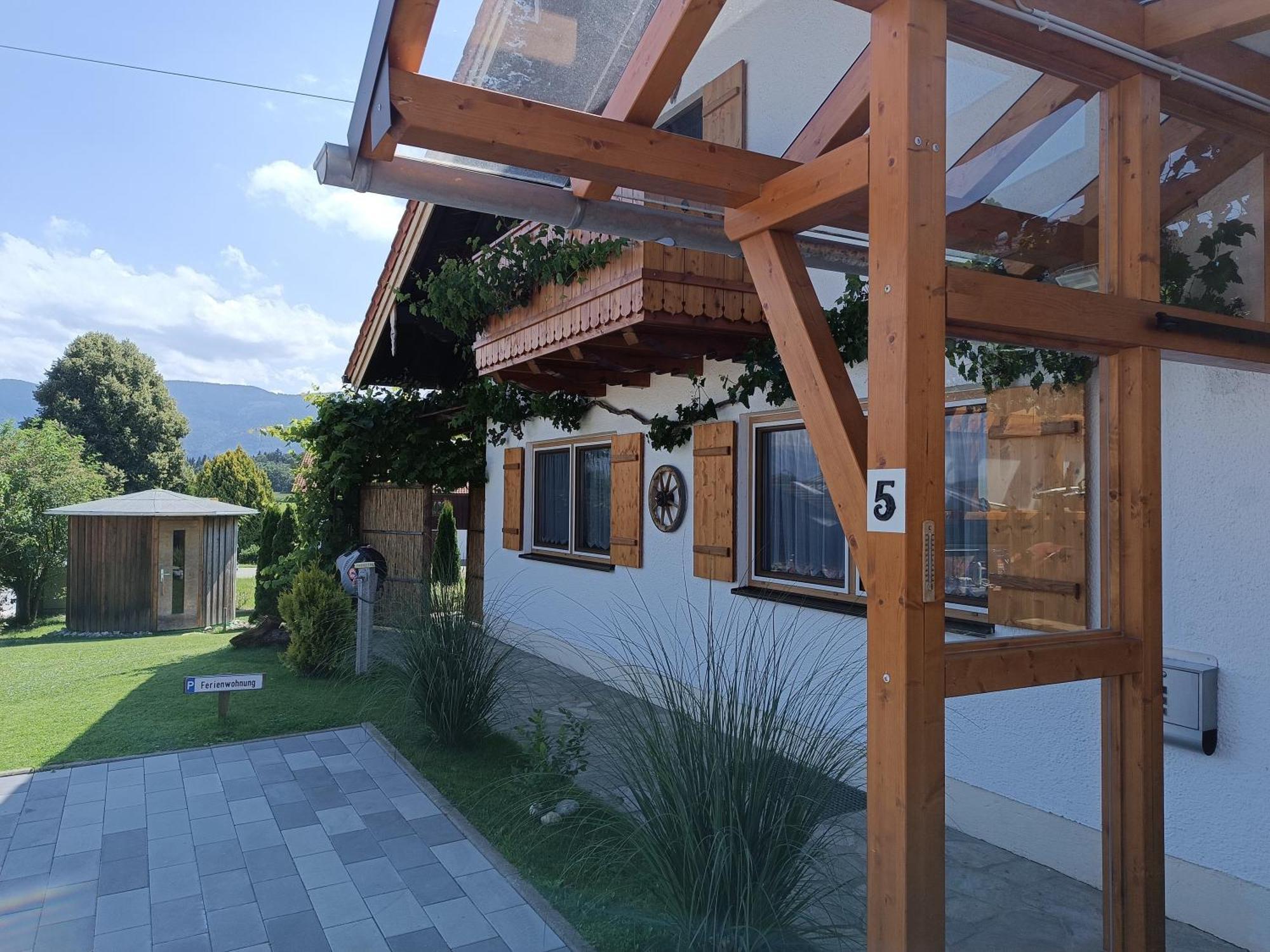 Haus Kali Apartment Teisendorf Exterior photo